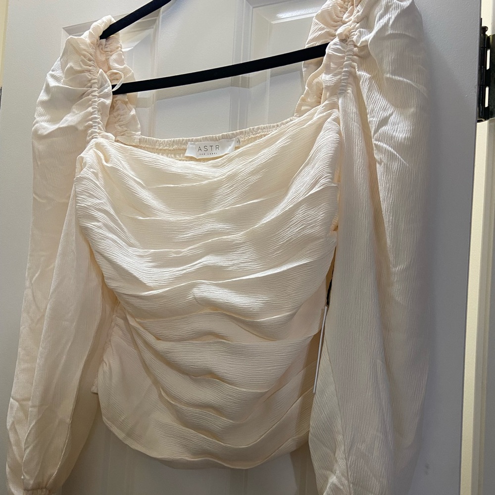 Astr Creme Long Sleeve Top